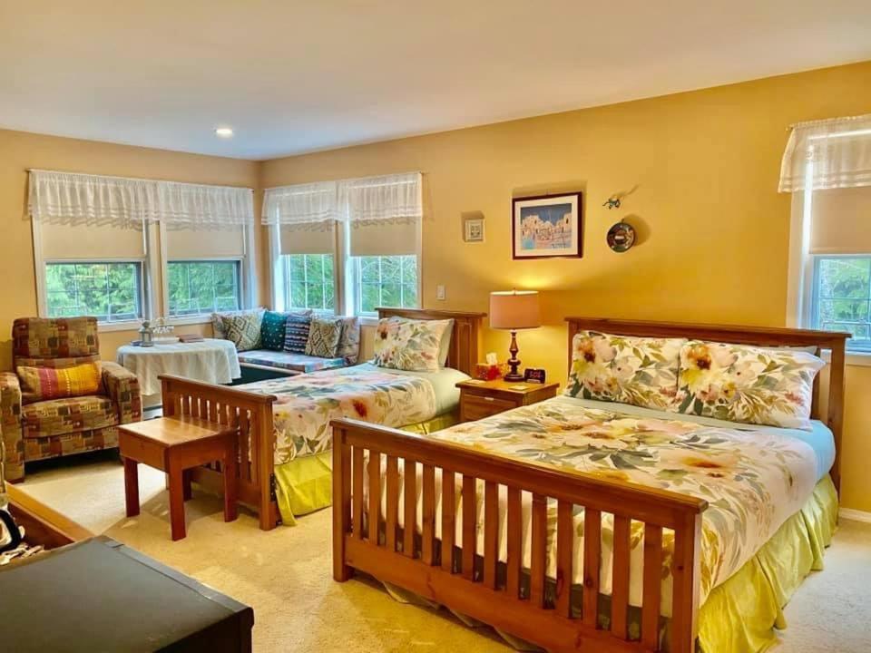 Seafarers Bed&Breakfast Tofino Exterior foto