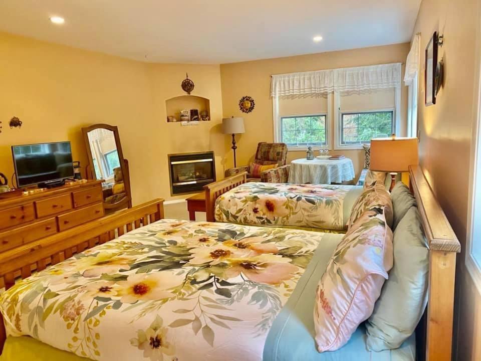 Seafarers Bed&Breakfast Tofino Exterior foto